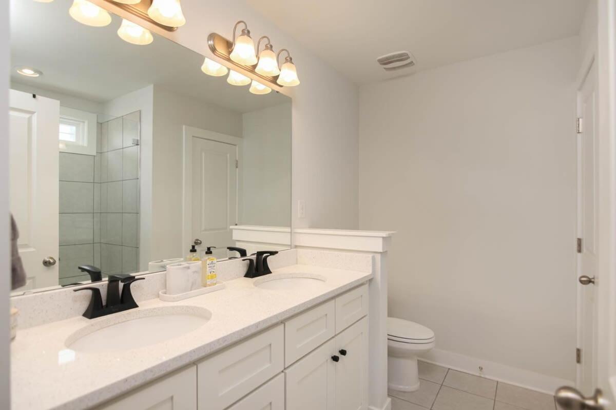 Southern Charming New Home Mins To Beach & Dwntn Charleston Exterior photo